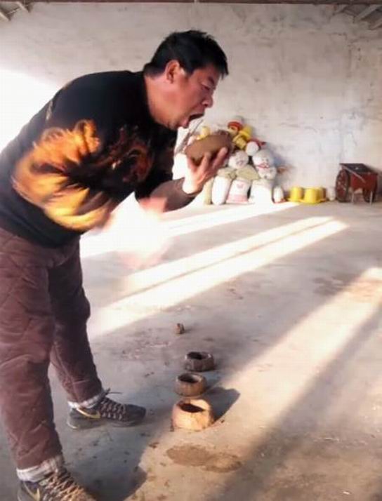 小時候玩的摔哇哇